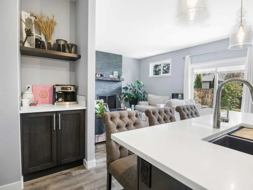 3541 44 Avenue Red Deer AB T4N 3H2