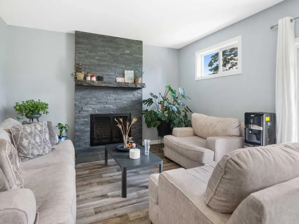 3541 44 Avenue Red Deer AB T4N 3H2