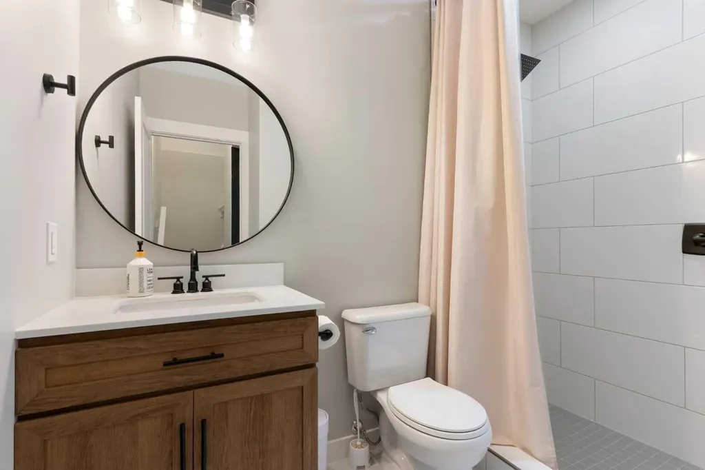 193 River Heights Drive Cochrane AB T4C 0Y1