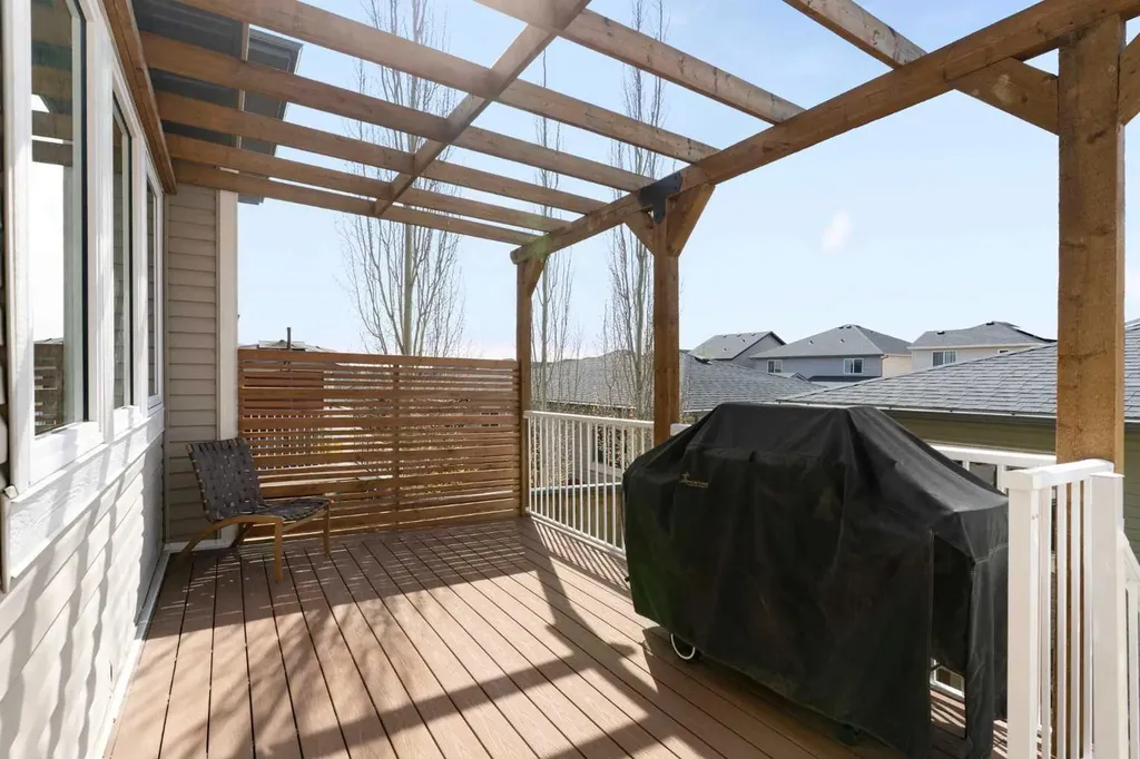 193 River Heights Drive Cochrane AB T4C 0Y1