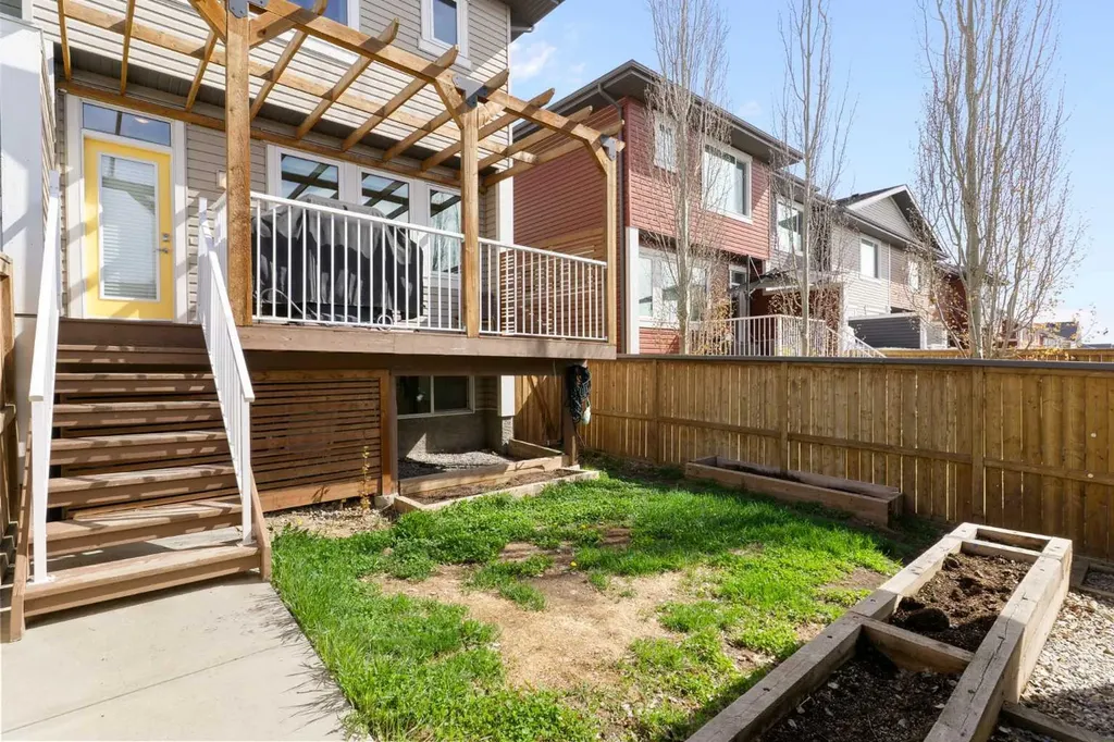 193 River Heights Drive Cochrane AB T4C 0Y1