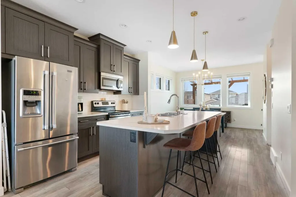 193 River Heights Drive Cochrane AB T4C 0Y1