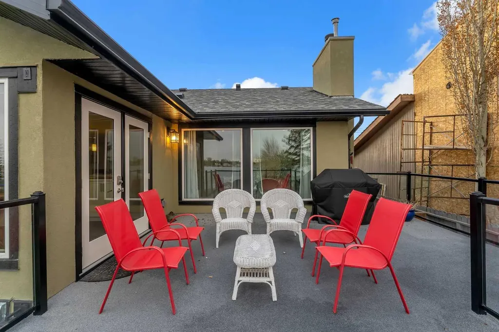 760 West Chestermere Drive Chestermere AB T1X 1B5