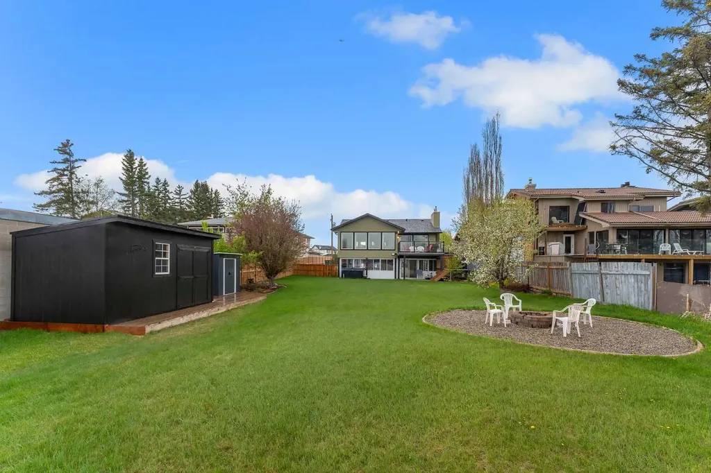 760 West Chestermere Drive Chestermere AB T1X 1B5