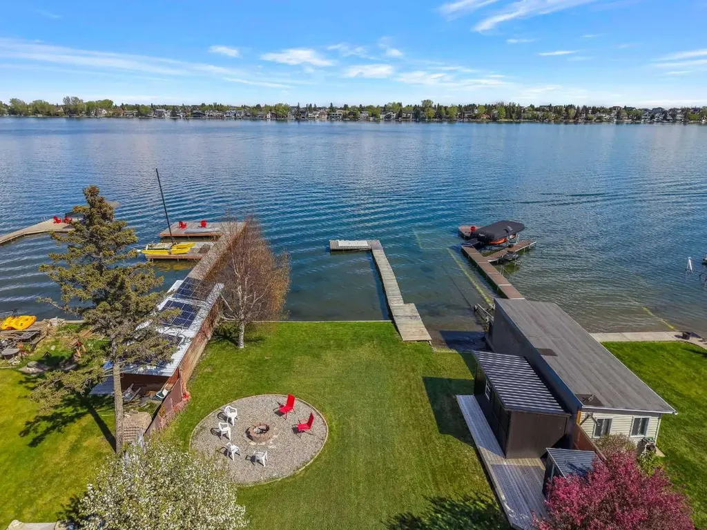 760 West Chestermere Drive Chestermere AB T1X 1B5
