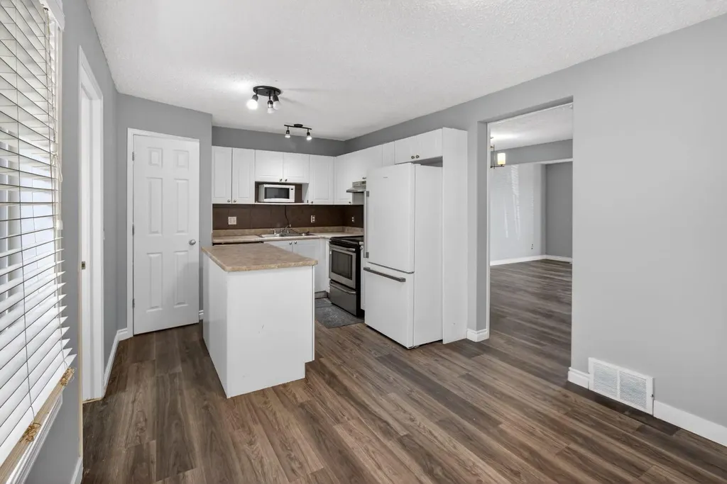 108 Kodiak Crescent Fort Mcmurray AB T9K 2L8