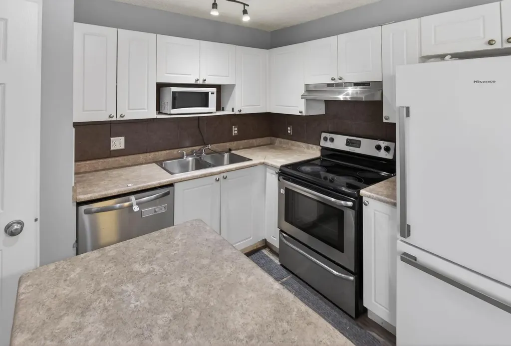 108 Kodiak Crescent Fort Mcmurray AB T9K 2L8