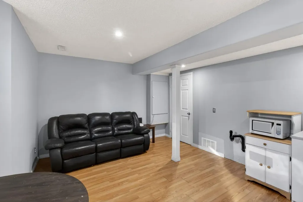 108 Kodiak Crescent Fort Mcmurray AB T9K 2L8