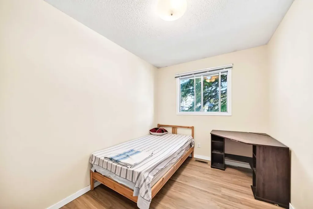 5051 Vantage Crescent NW Calgary AB T3A1X6