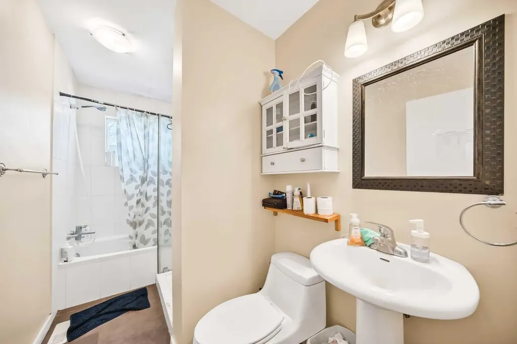 5051 Vantage Crescent NW Calgary AB T3A1X6