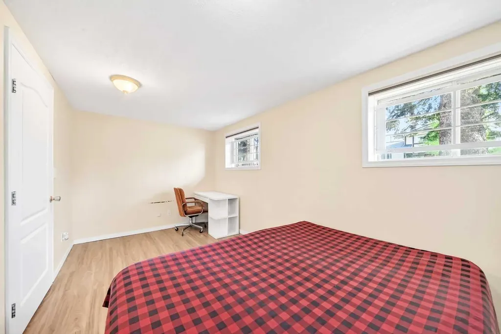 5051 Vantage Crescent NW Calgary AB T3A1X6
