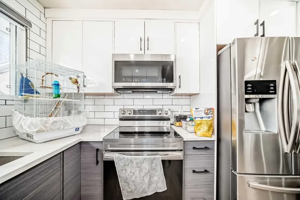 12 Rundleson Way NE Calgary AB T1Y 3N6