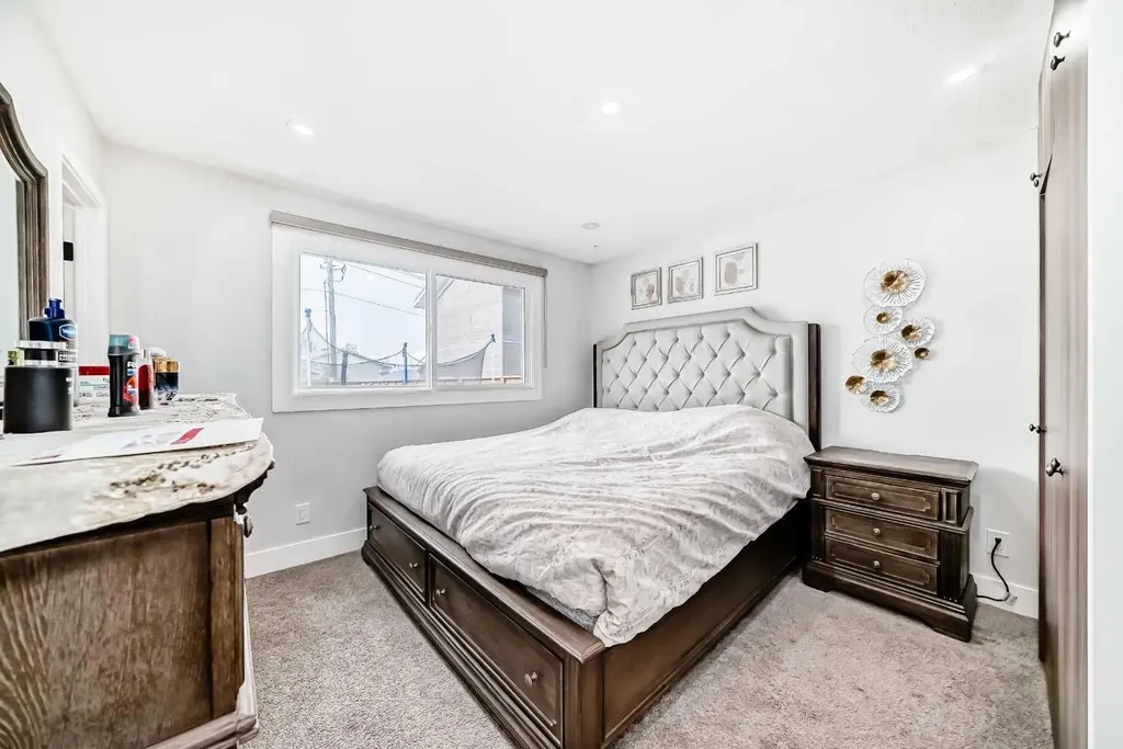12 Rundleson Way NE Calgary AB T1Y 3N6