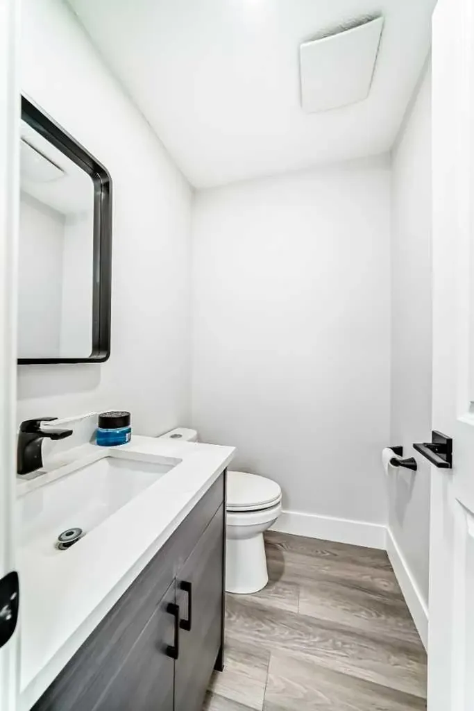12 Rundleson Way NE Calgary AB T1Y 3N6
