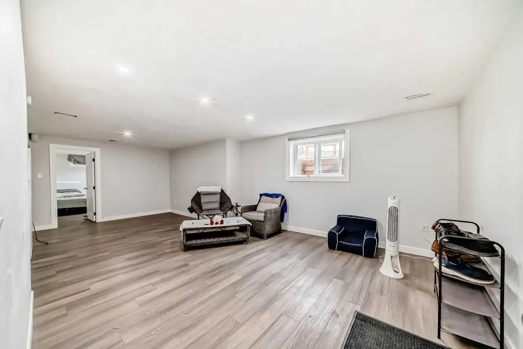 12 Rundleson Way NE Calgary AB T1Y 3N6