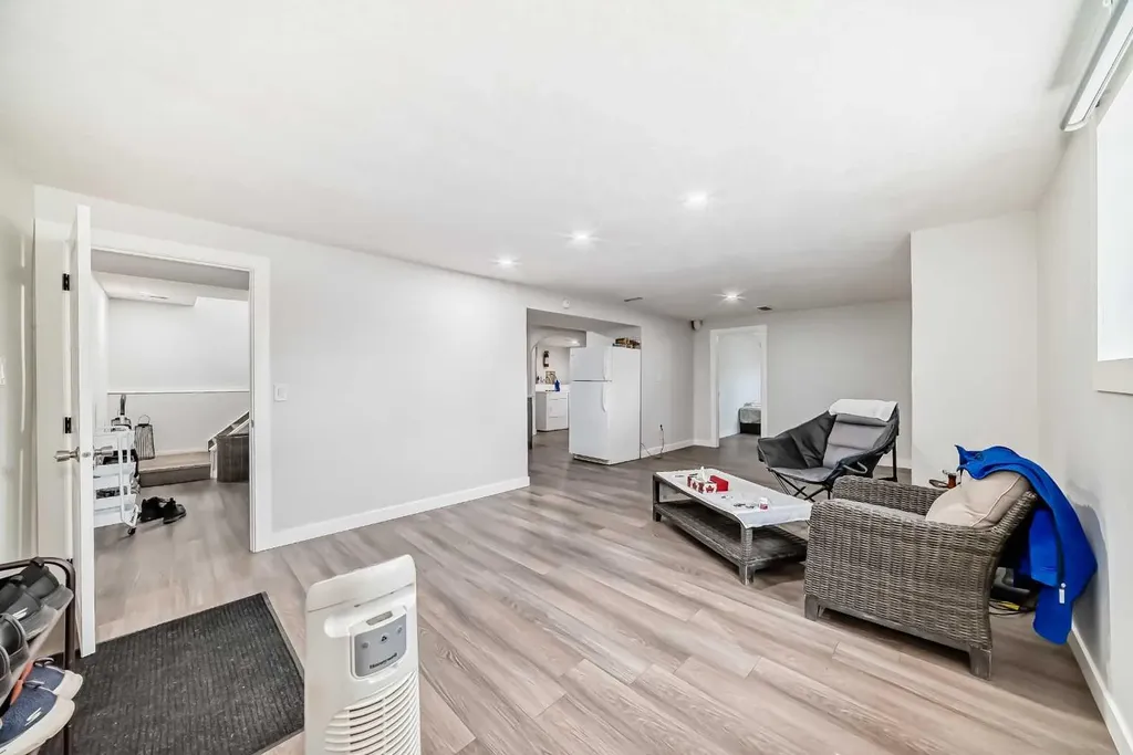 12 Rundleson Way NE Calgary AB T1Y 3N6