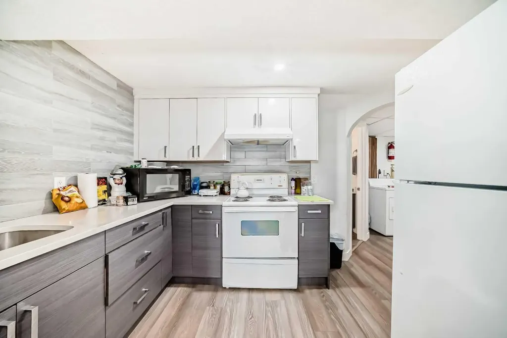 12 Rundleson Way NE Calgary AB T1Y 3N6