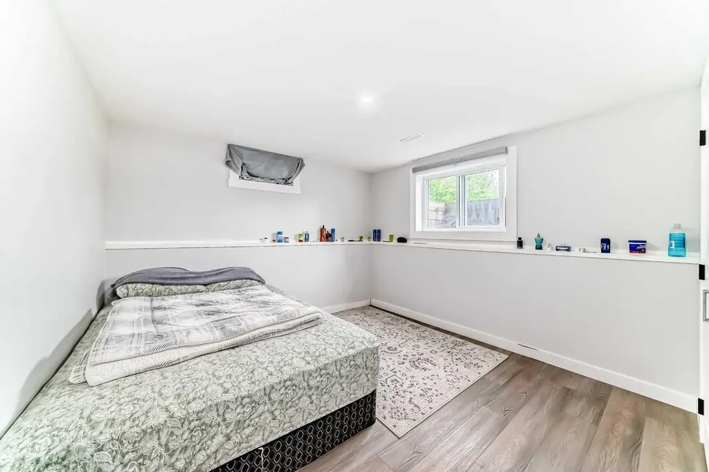 12 Rundleson Way NE Calgary AB T1Y 3N6