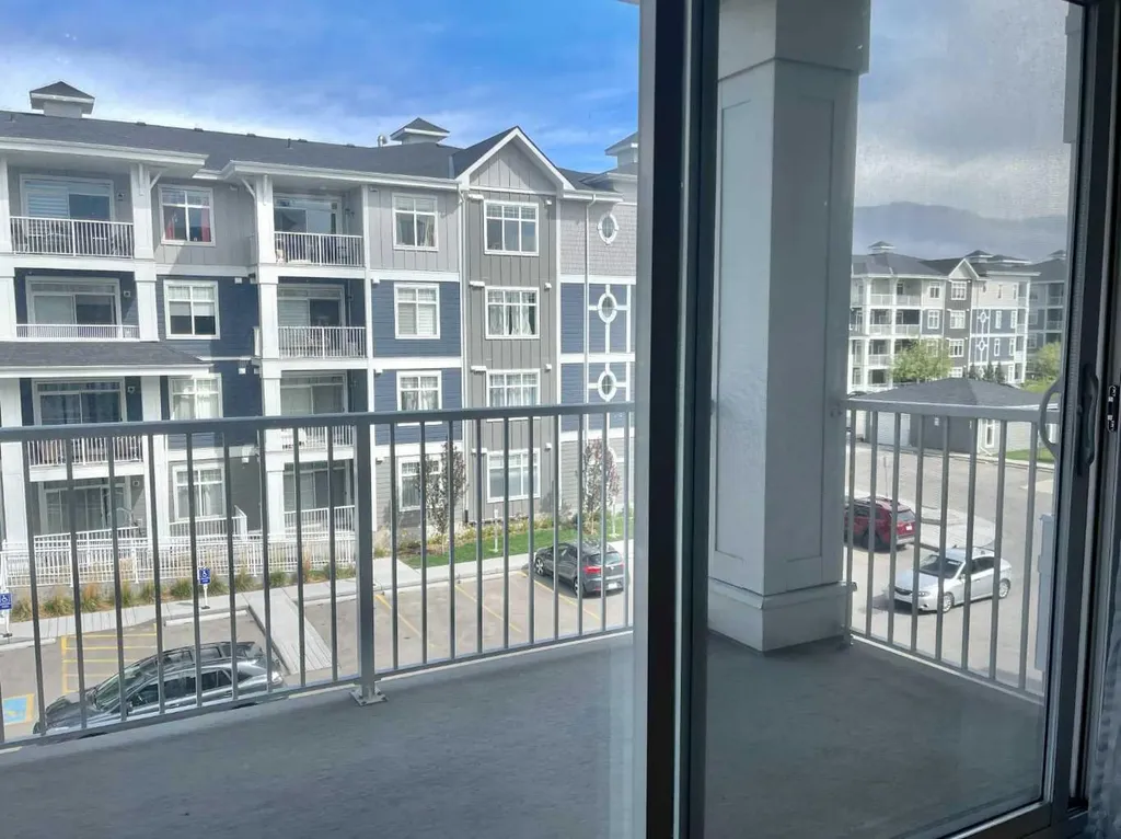 100 Auburn Meadows Common SE Calgary AB T3M 2X7