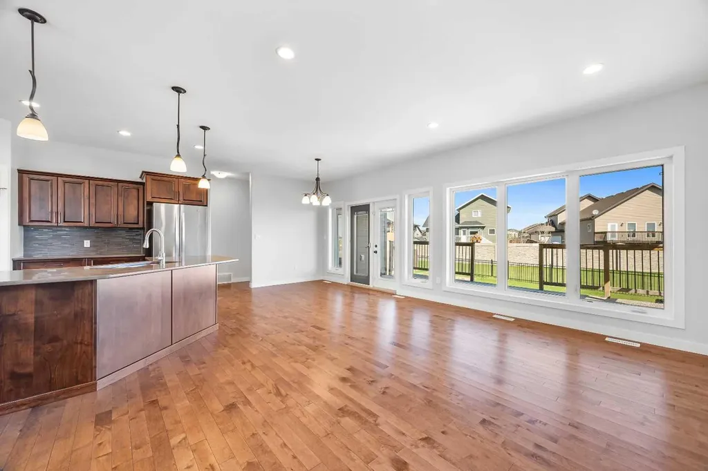 2715 73 Avenue Lloydminster AB T9V 3L7