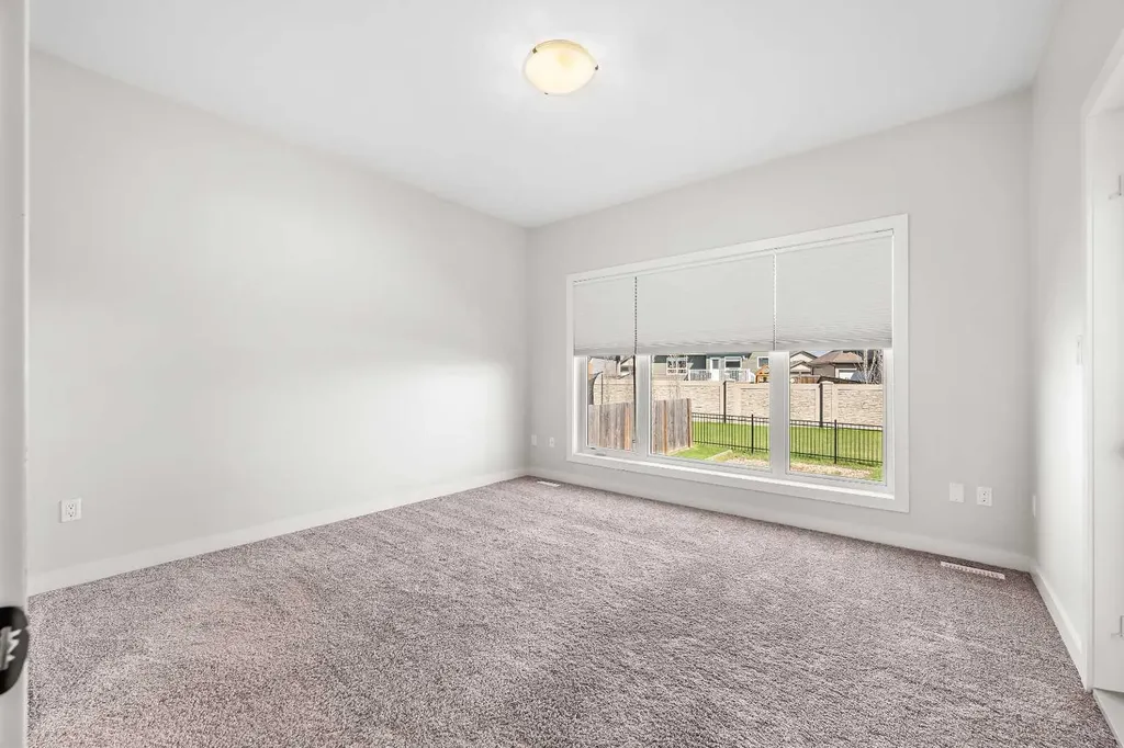 2715 73 Avenue Lloydminster AB T9V 3L7