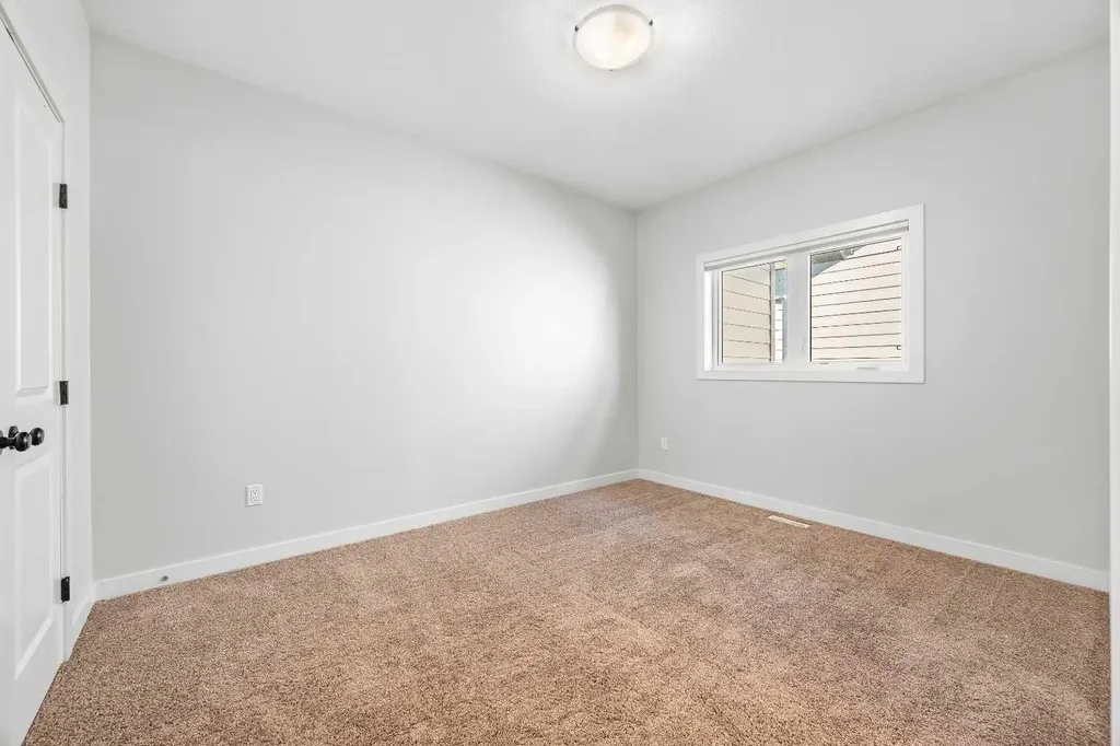2715 73 Avenue Lloydminster AB T9V 3L7