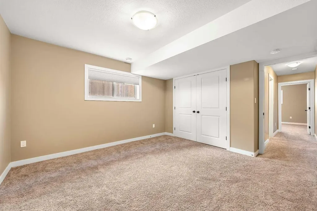 2715 73 Avenue Lloydminster AB T9V 3L7