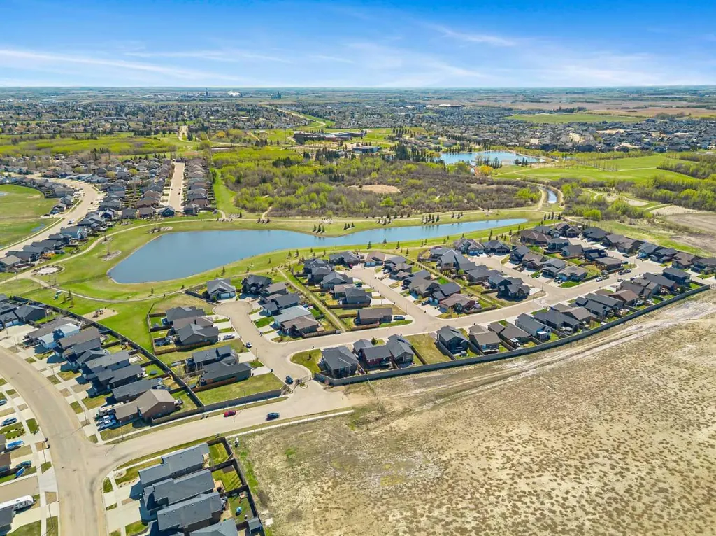 2715 73 Avenue Lloydminster AB T9V 3L7