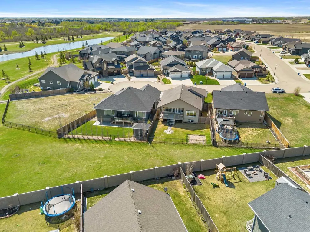 2715 73 Avenue Lloydminster AB T9V 3L7