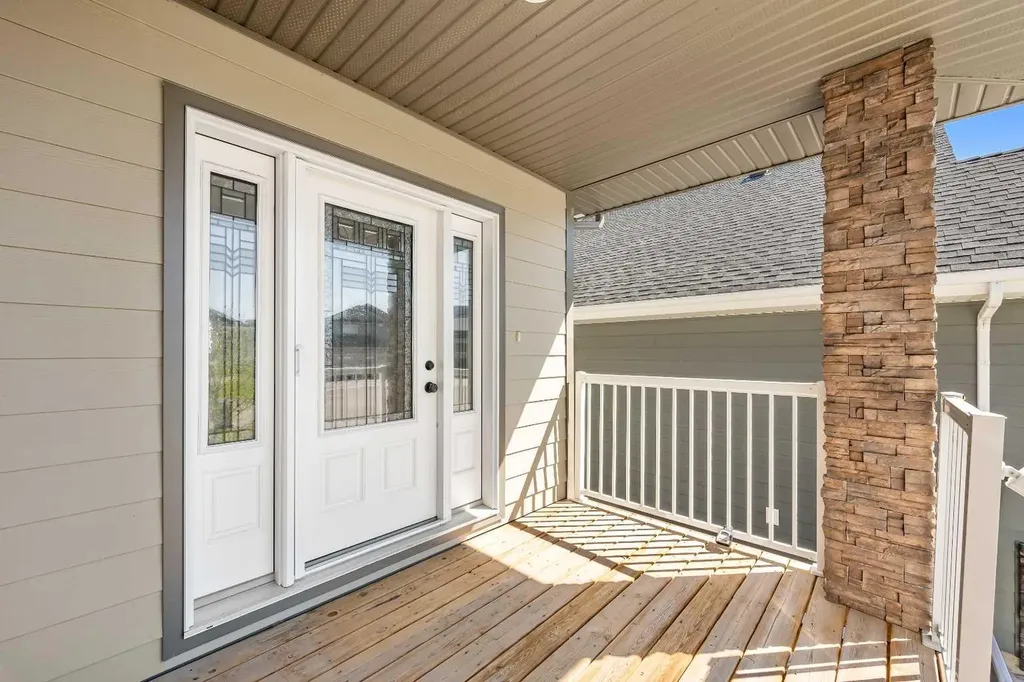2715 73 Avenue Lloydminster AB T9V 3L7