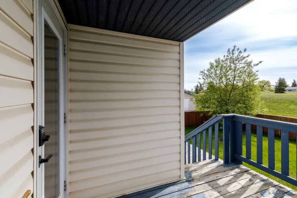 4458 54a Avenue Innisfail AB T4G1Y3