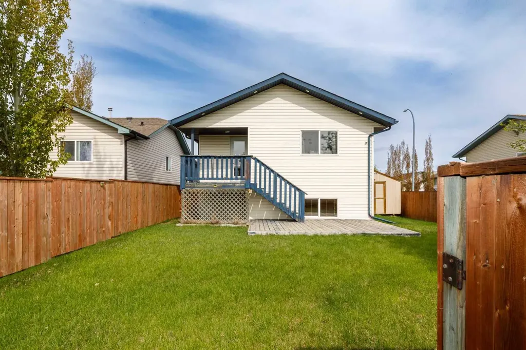 4458 54a Avenue Innisfail AB T4G1Y3