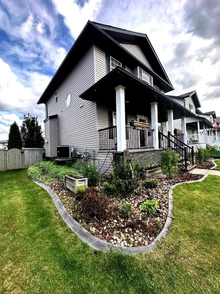 279 Pinnacle Drive Grande Prairie AB T8W2P8
