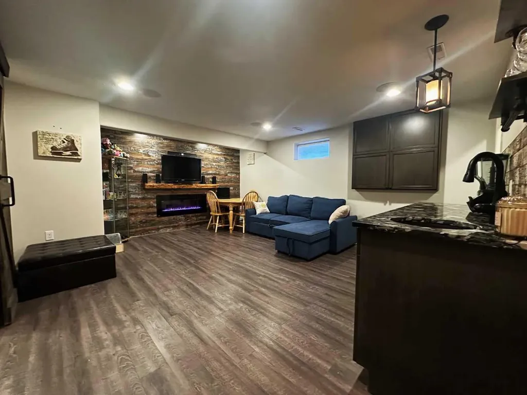279 Pinnacle Drive Grande Prairie AB T8W2P8