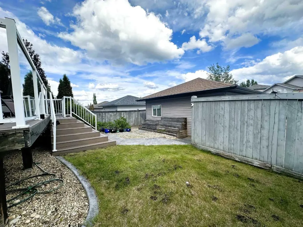 279 Pinnacle Drive Grande Prairie AB T8W2P8