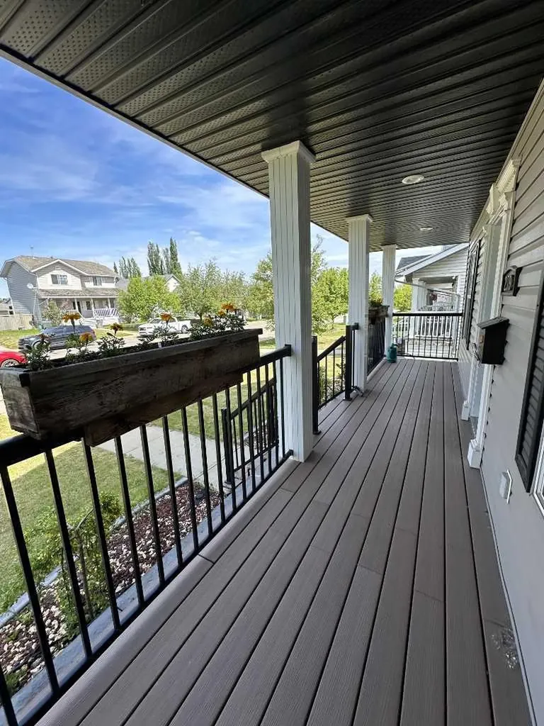 279 Pinnacle Drive Grande Prairie AB T8W2P8