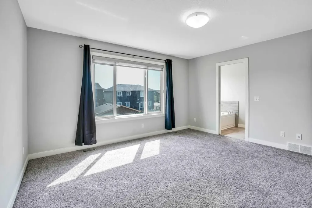 14 Evansfield Green NW Calgary AB T3P 1J9
