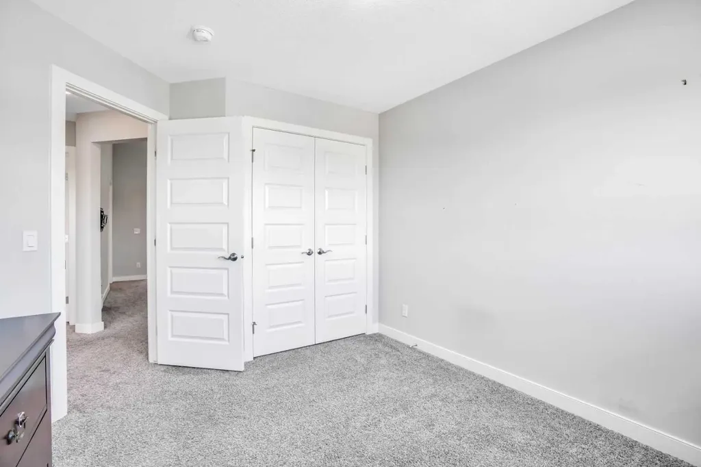 14 Evansfield Green NW Calgary AB T3P 1J9
