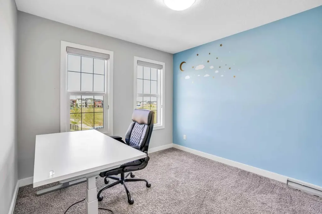 14 Evansfield Green NW Calgary AB T3P 1J9