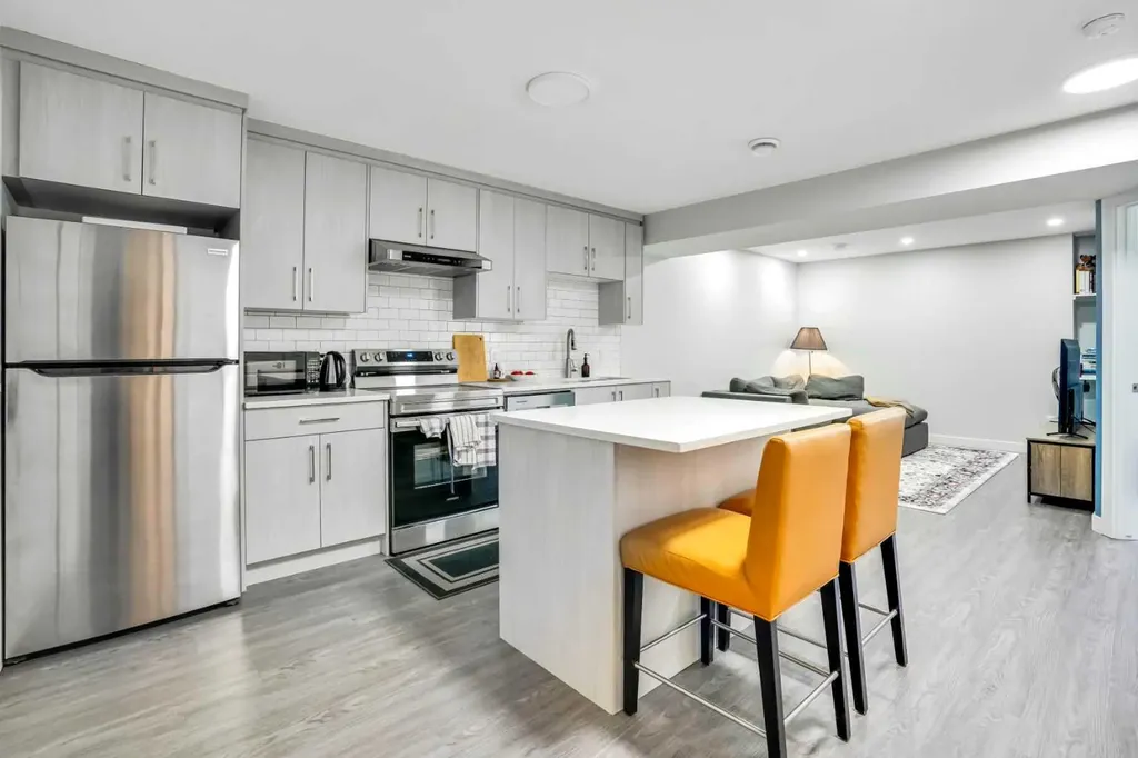 14 Evansfield Green NW Calgary AB T3P 1J9