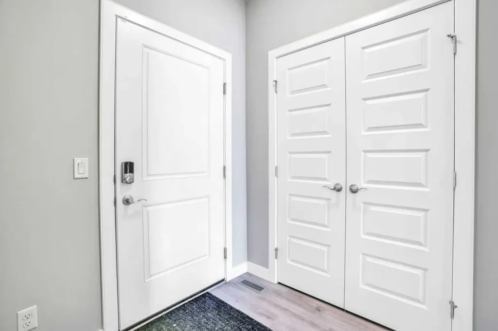 14 Evansfield Green NW Calgary AB T3P 1J9