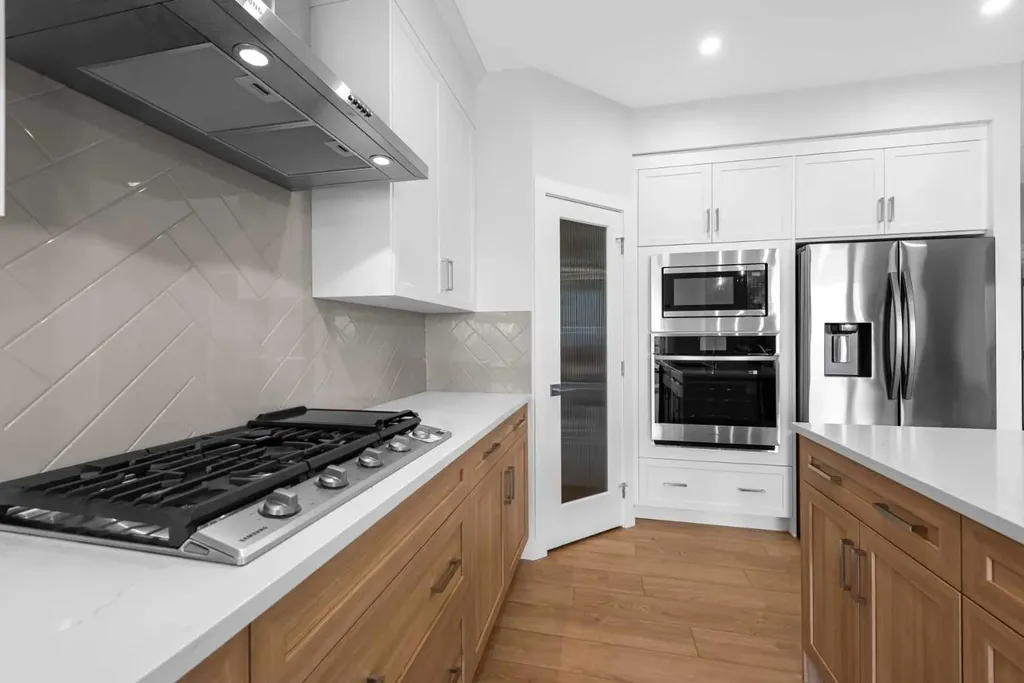 418 Hotchkiss Manor SE Calgary AB T3S0J9