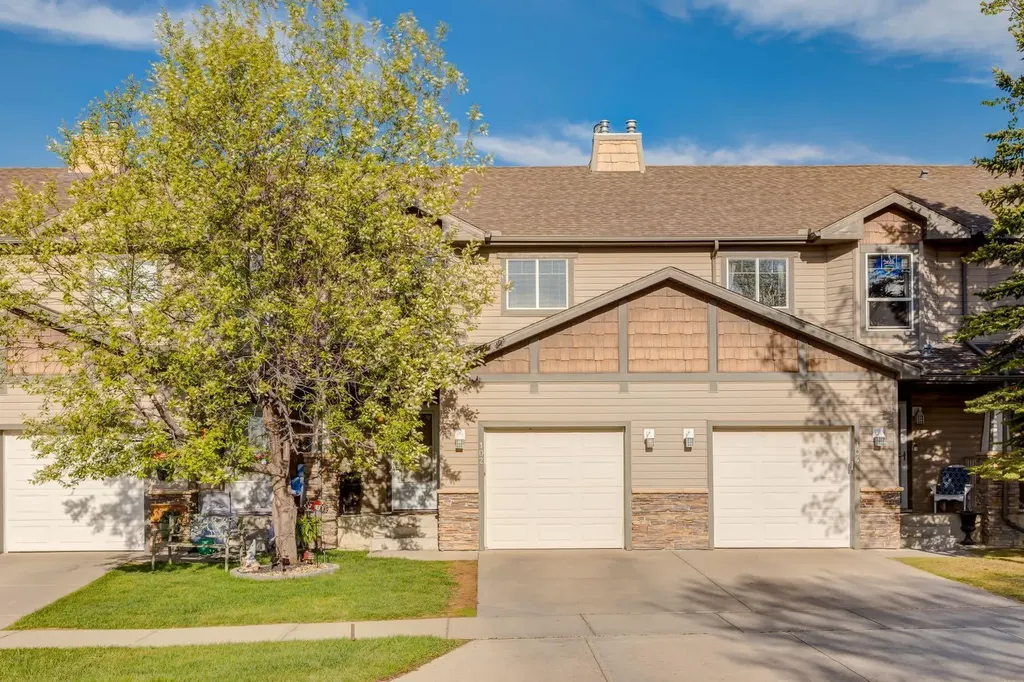 102 Cimarron Trail Okotoks AB T1S2G9