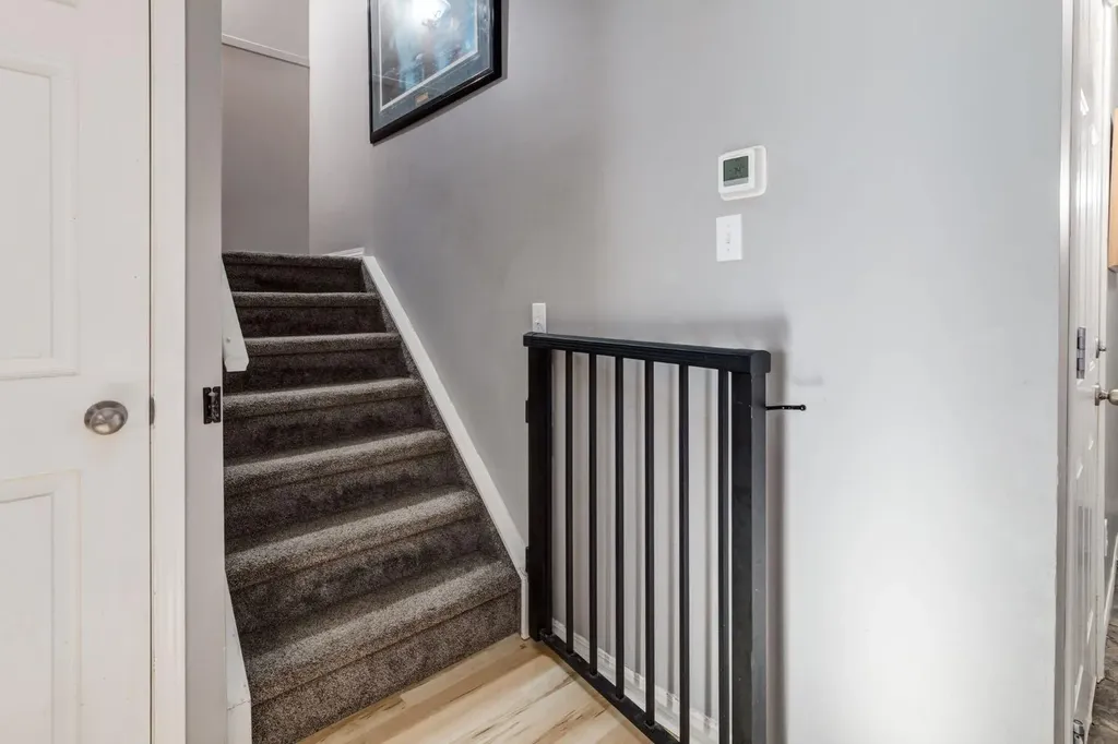 102 Cimarron Trail Okotoks AB T1S2G9