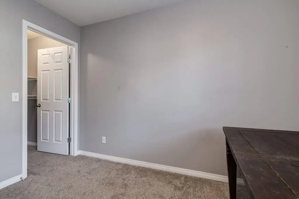 102 Cimarron Trail Okotoks AB T1S2G9