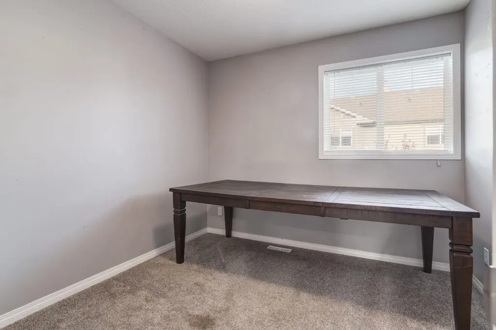 102 Cimarron Trail Okotoks AB T1S2G9
