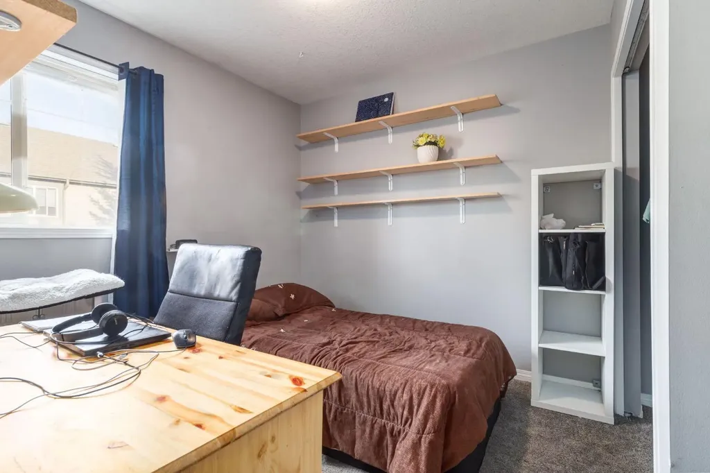 102 Cimarron Trail Okotoks AB T1S2G9