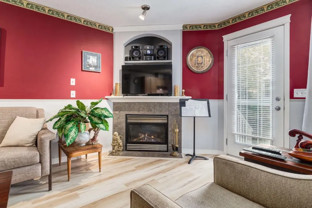 102 Cimarron Trail Okotoks AB T1S2G9