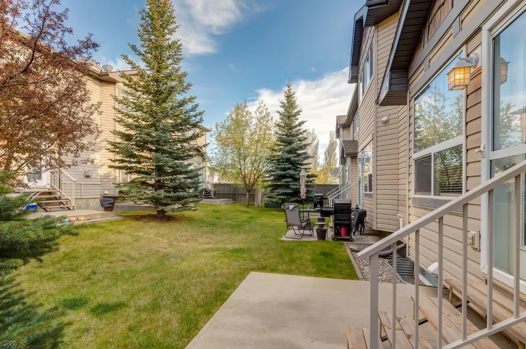 102 Cimarron Trail Okotoks AB T1S2G9