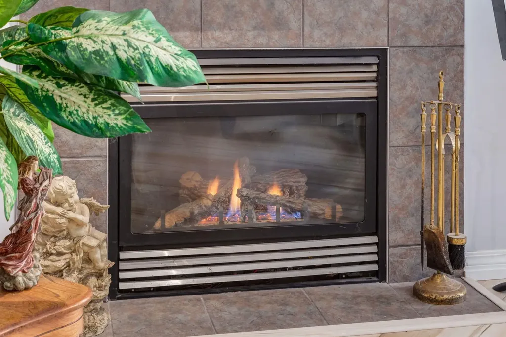 102 Cimarron Trail Okotoks AB T1S2G9